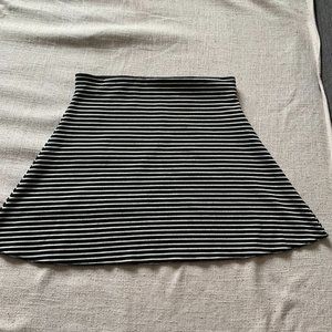 ⭐️2 /$12⭐️ SWS Striped flare skirt, Size M